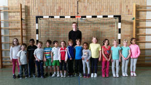 Handball SG Süd/Blumenau Archiv - Grundschulaktionstag 2015 - die SG ist dabei